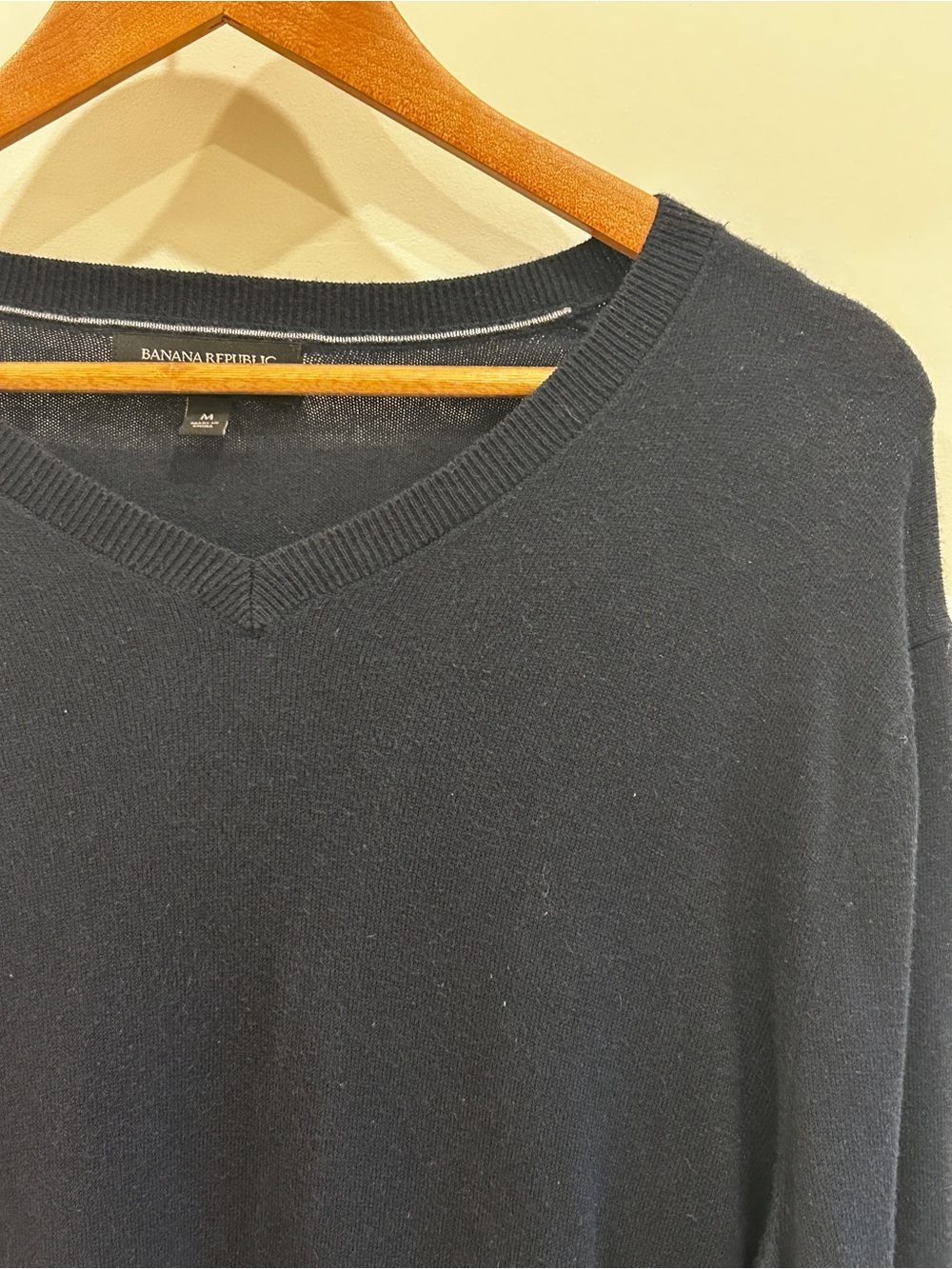 Banana Republic Men's Dark Lightweight Luxe V-Neck Sweater